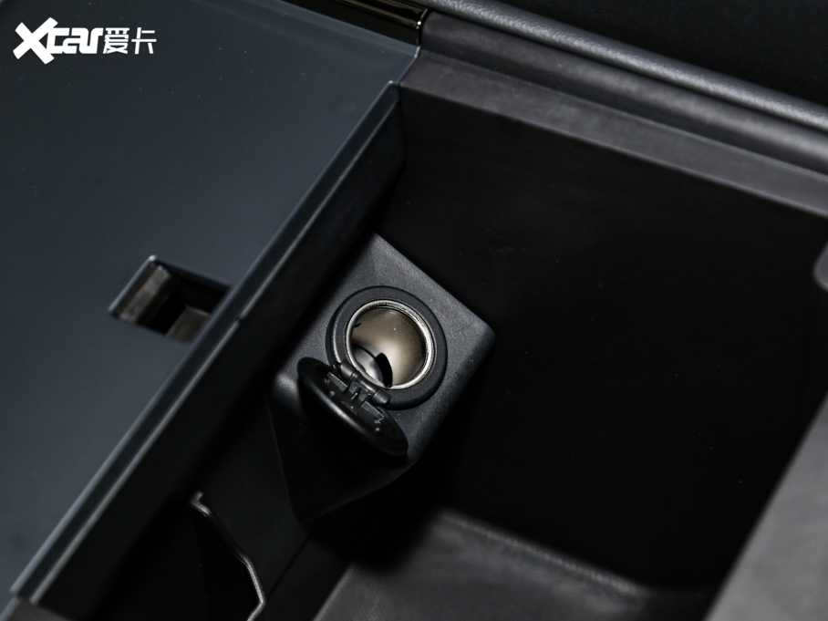 2023ɵϚW EcoBoost 180 