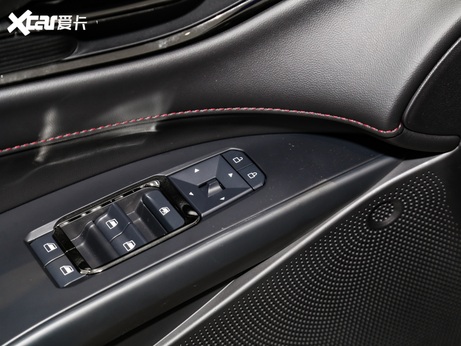 2023ɵϚW EcoBoost 180 