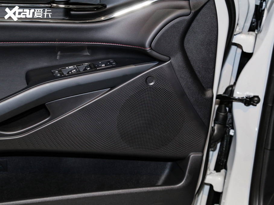 2023ɵϚW EcoBoost 180 