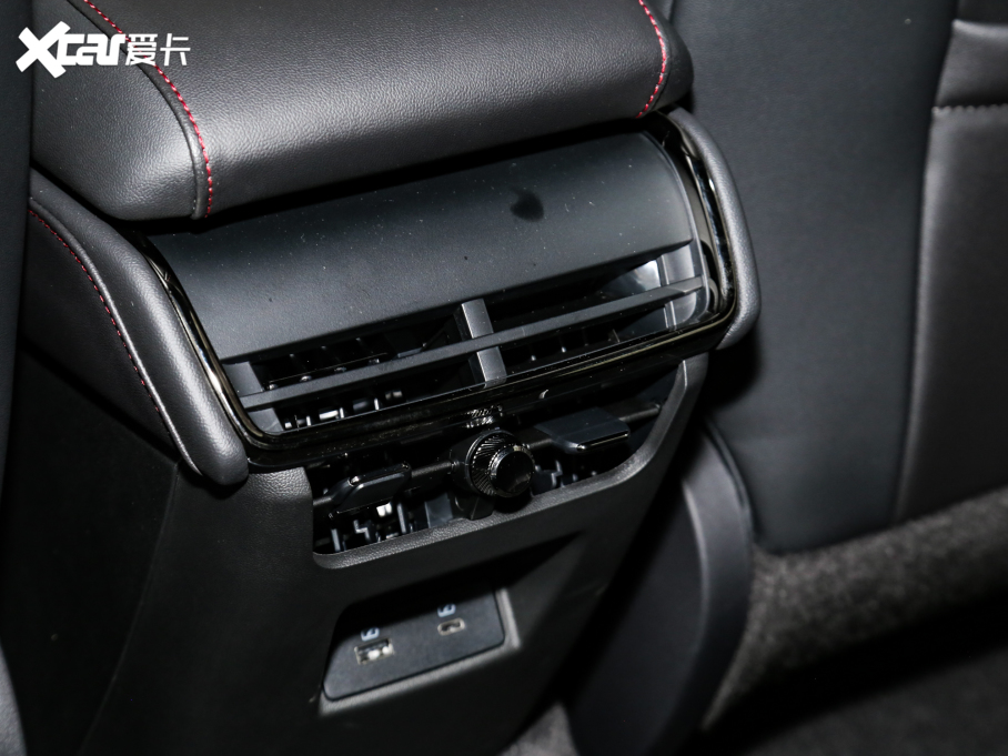 2023ɵϚW EcoBoost 180 