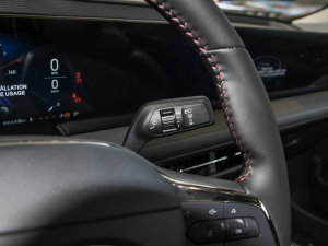 2023EcoBoost 180 A п؅^