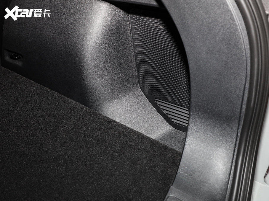 2023JH EcoBoost 245 vST-Line Pro