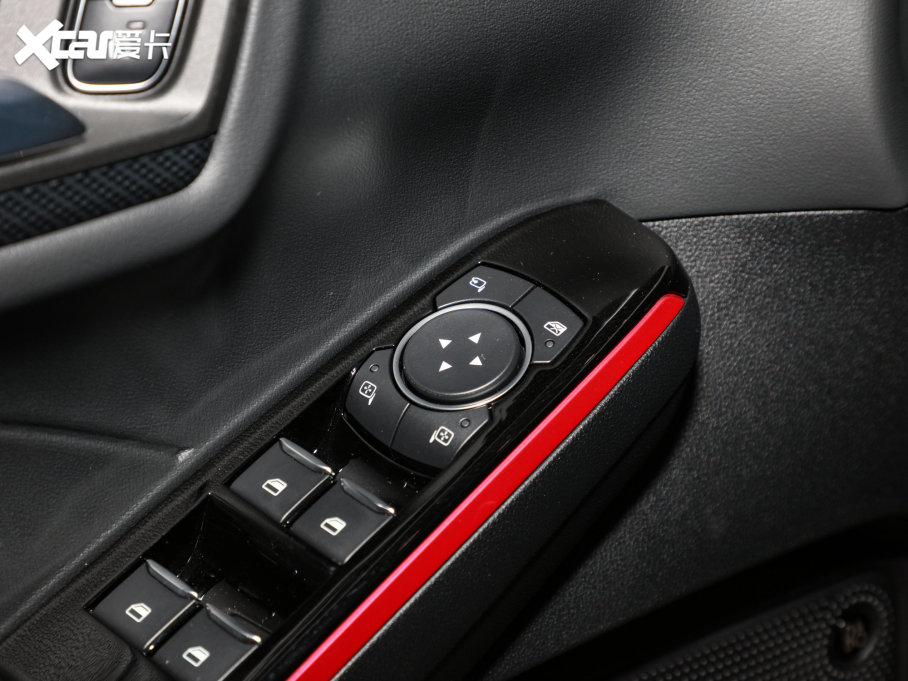 2023JH EcoBoost 245 vST-Line Pro