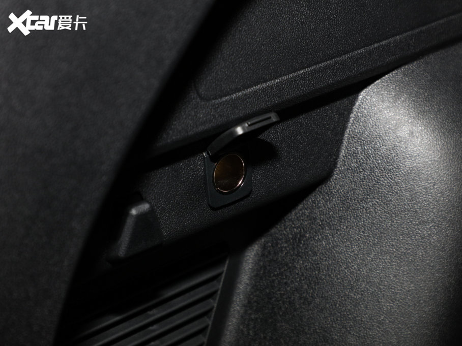 2023JH EcoBoost 245 vST-Line Pro