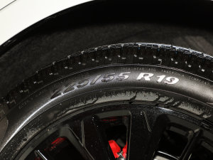 2023EcoBoost 245 vST-Line Pro ݆̥ߴ