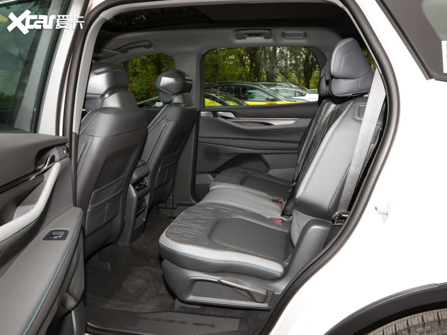 2023J JL 2.0T EcoBoost E-ӃA