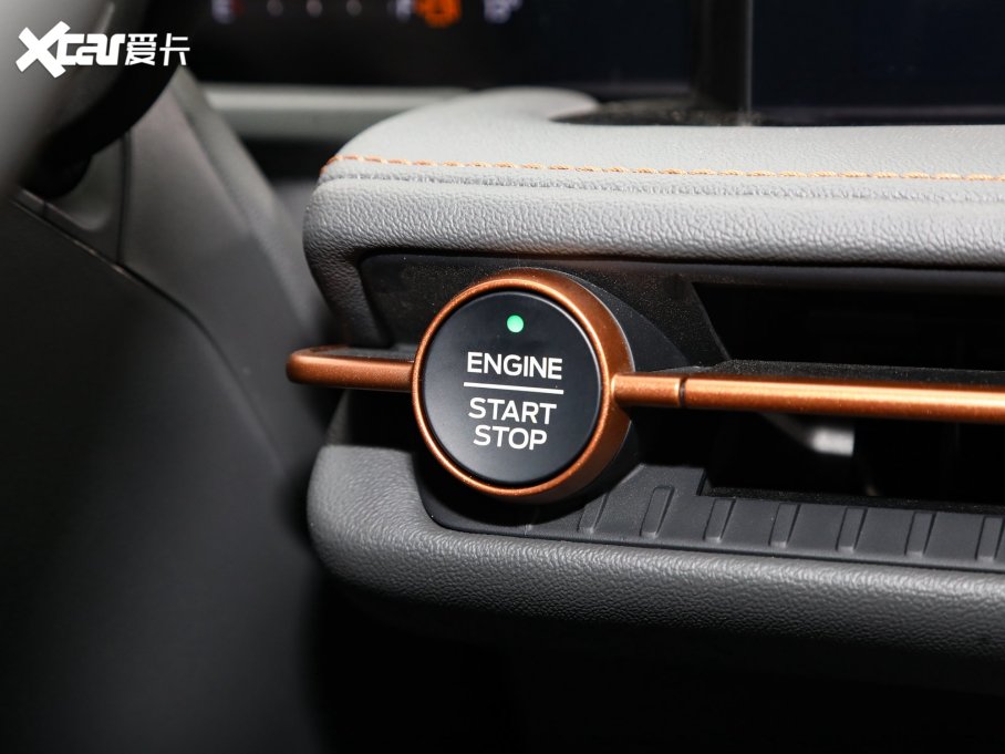 2023J JL 2.0T EcoBoost E-(q)