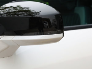 2023JL 2.0T EcoBoost E-ӃA ^