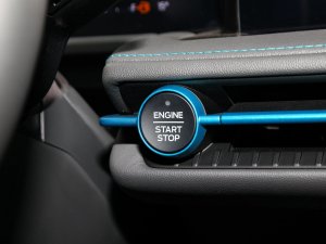 2023JL 2.0T EcoBoost E-ӃA п؅^