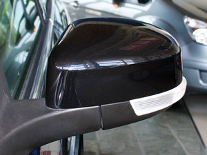 2010款2.3L 自动豪华版 后视镜