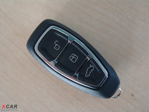 2010款2.3L 自动豪华版 车钥匙