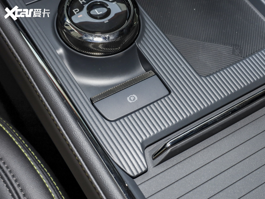 2024ɵϚW E 2.0T EcoBoost \ӰST-Line 