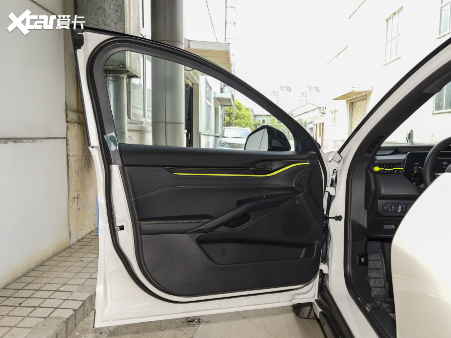 2024ɵϚW E 2.0T EcoBoost \ӰST-Line 