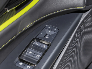 2024款E混动 2.0T EcoBoost 运动版ST-Line  中控区