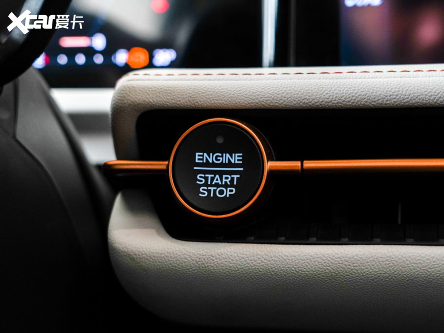 2025J JL 2.0T EcoBoost E