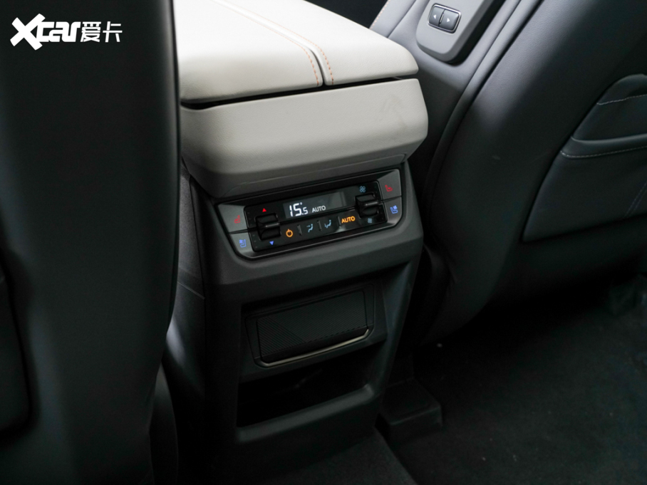 2025J JL 2.0T EcoBoost E(q)