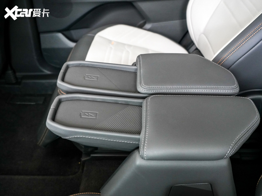 2025J JL 2.0T EcoBoost E(q)