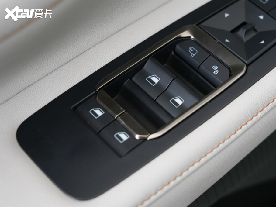 2025J JL 2.0T EcoBoost E