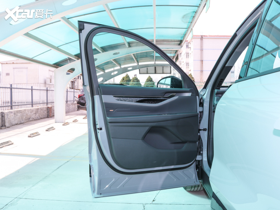 2025J JL 2.0T EcoBoost E(q)