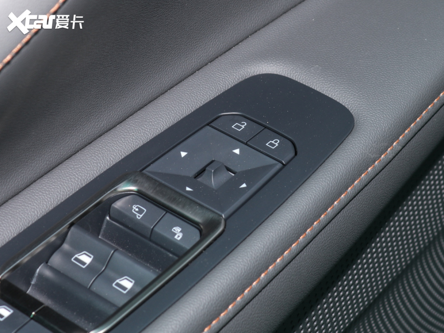 2025J JL 2.0T EcoBoost E