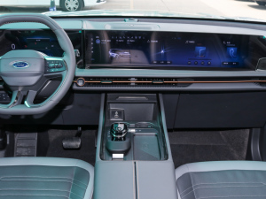 2025JL 2.0T EcoBoost E п؅^