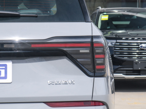 2025JL 2.0T EcoBoost E ^