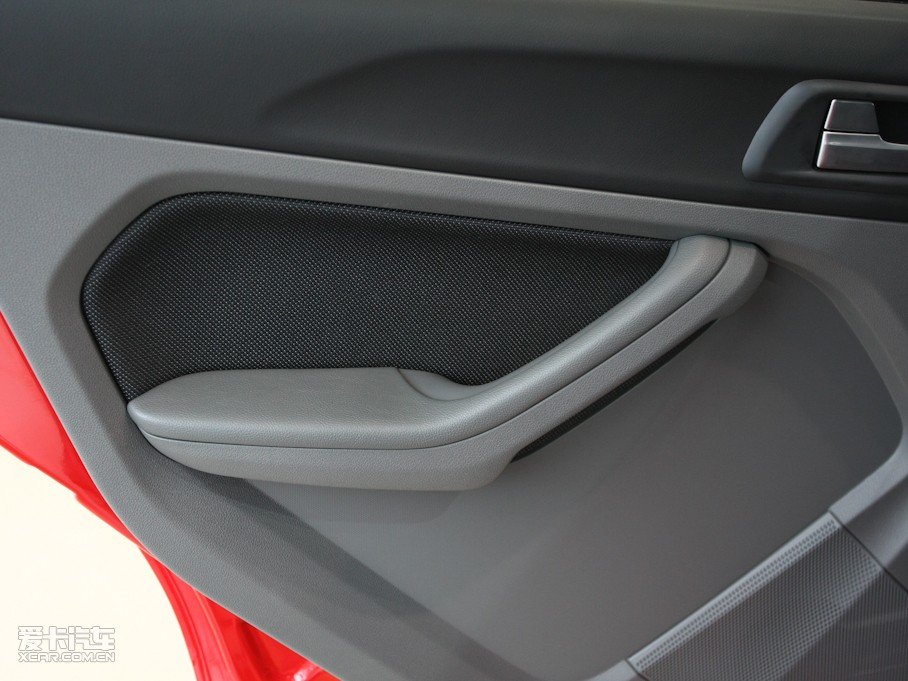 2011丣˹Ɏ 1.8L քm