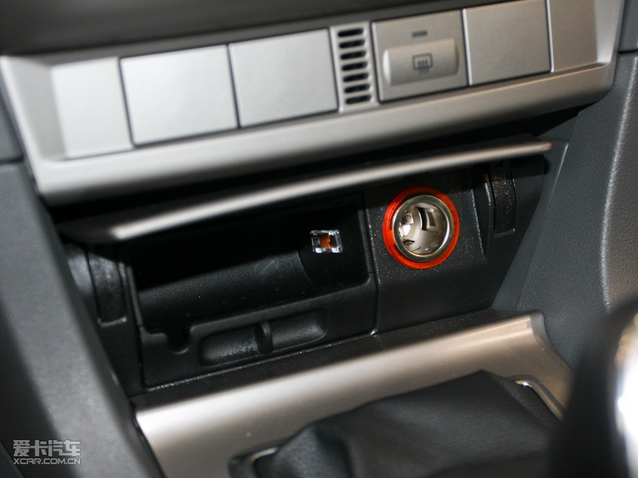 2011丣˹Ɏ 1.8L քm