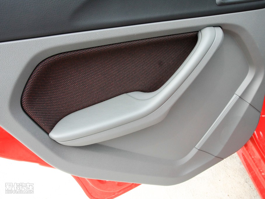 2011丣˹Ɏ 2.0L Ԅ\Ӱ