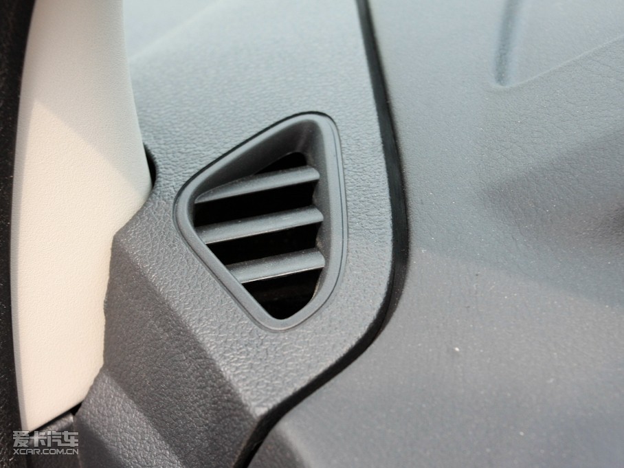 2011丣˹Ɏ 2.0L Ԅ\Ӱ