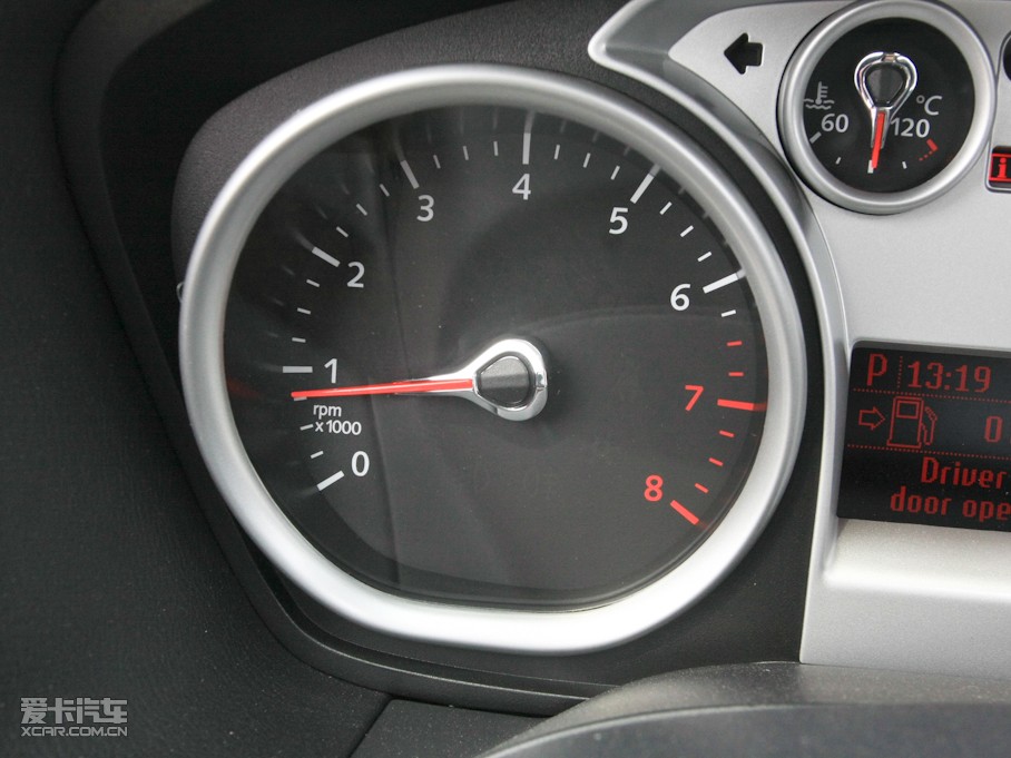 2011(jng)丣˹Ɏ 2.0L Ԅ(dng)\(yn)(dng)