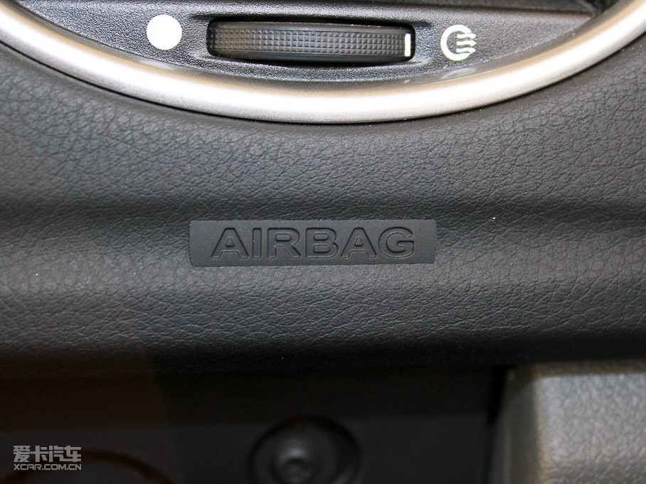 2011丣˹Ɏ 1.8L քm