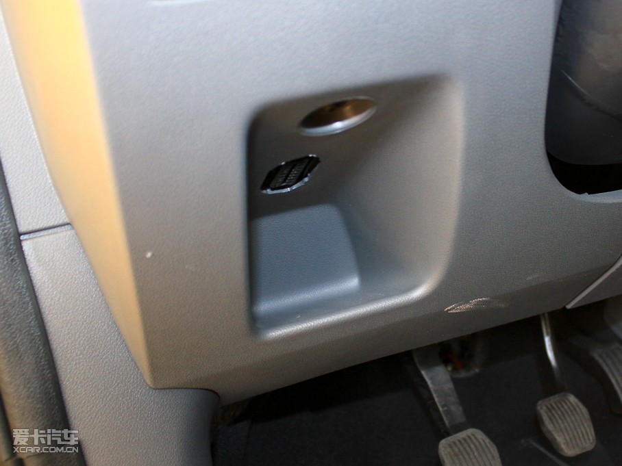 2011丣˹Ɏ 1.8L քm