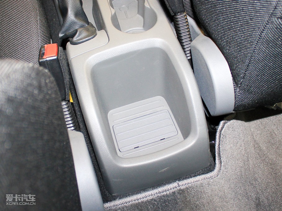 2011(jng)丣˹Ɏ 1.8L քm