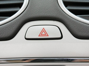 2011款1.8L 手动经典版 中控区