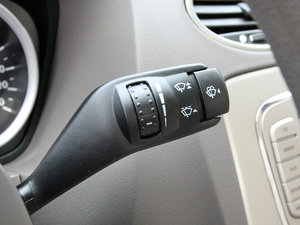 2011款1.8L 手动经典版 中控区