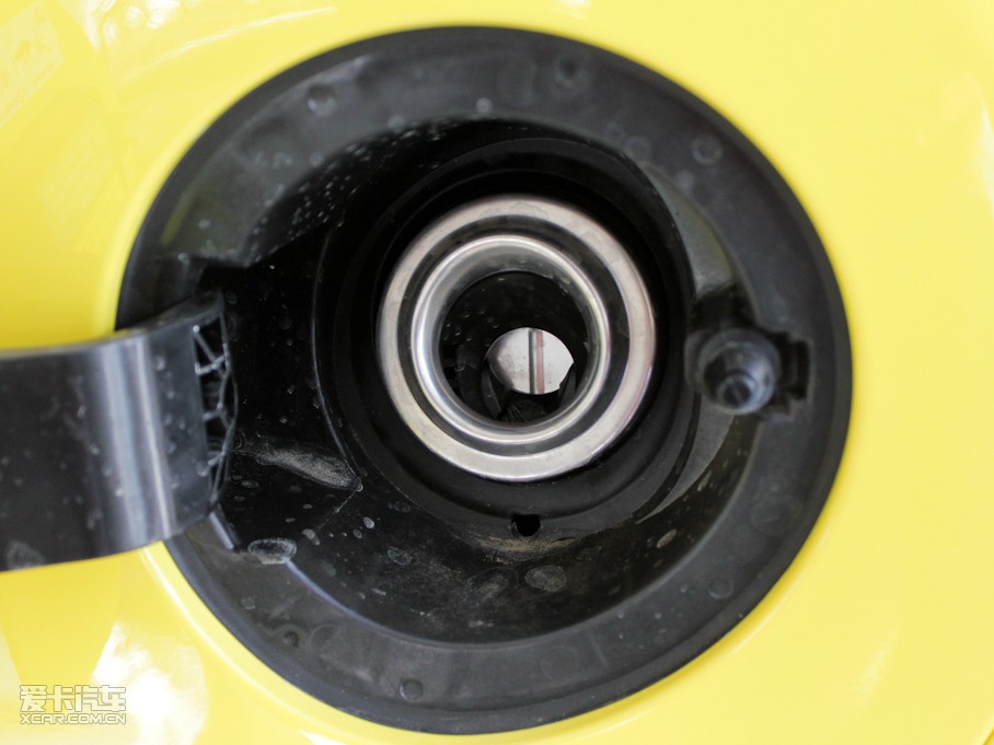 2010������A�Ɏ� �Ɏ� 1.5L �Ԅ��\�Ӱ�