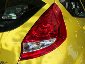 2010Ɏ 1.5L Ԅ\Ӱ (ji)^