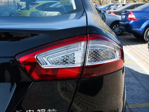 2011GTDi 200 ԄӺA ^