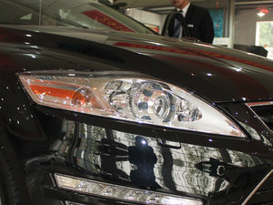2011款GTDi 240 自动豪华运动导航版 细节外观