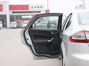 2011GTDi 200 ԄӺA g