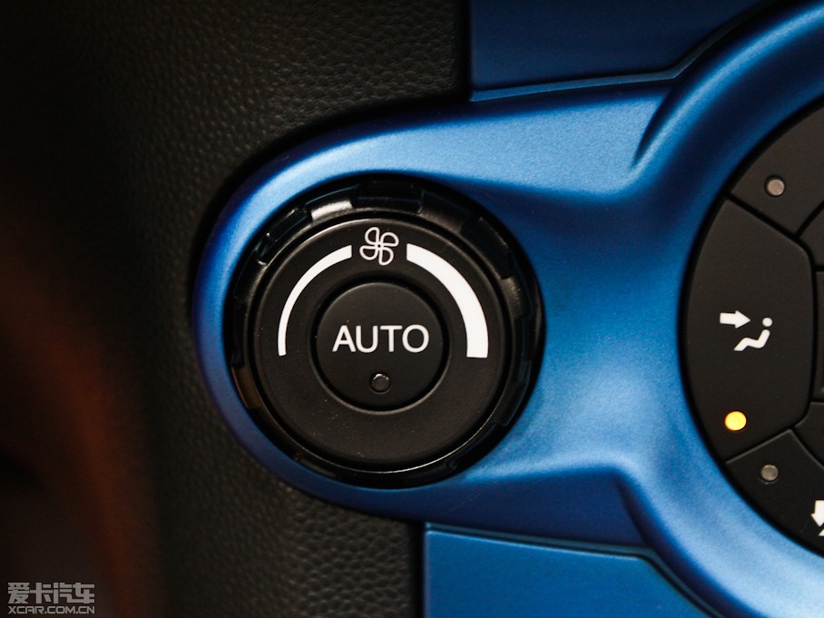 2011������A�Ɏ� �Ɏ� 1.5L �Ԅ��\�Ӱ�