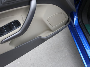 2011Ɏ 1.5L Ԅӕrа ǰTg