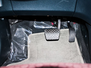 2011Ɏ 1.5L ԄӄńӰ g