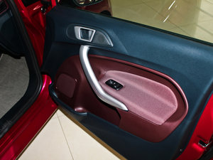 2011Ɏ 1.5L ԄӄńӰ g