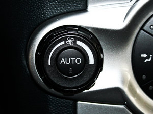 2011Ɏ 1.5L ԄӄńӰ п؅^(q)