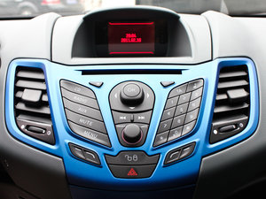 2011Ɏ 1.5L Ԅ\Ӱ {L