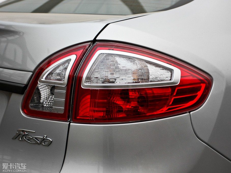 2011������A���� ���� 1.5L �Ԅӕr�а�