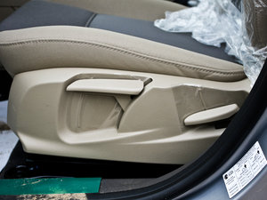 2011 1.5L Ԅӕrа {{