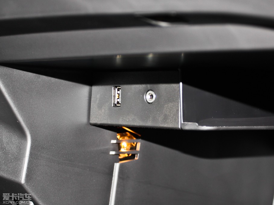 2012˹ Ɏ 1.6L քL